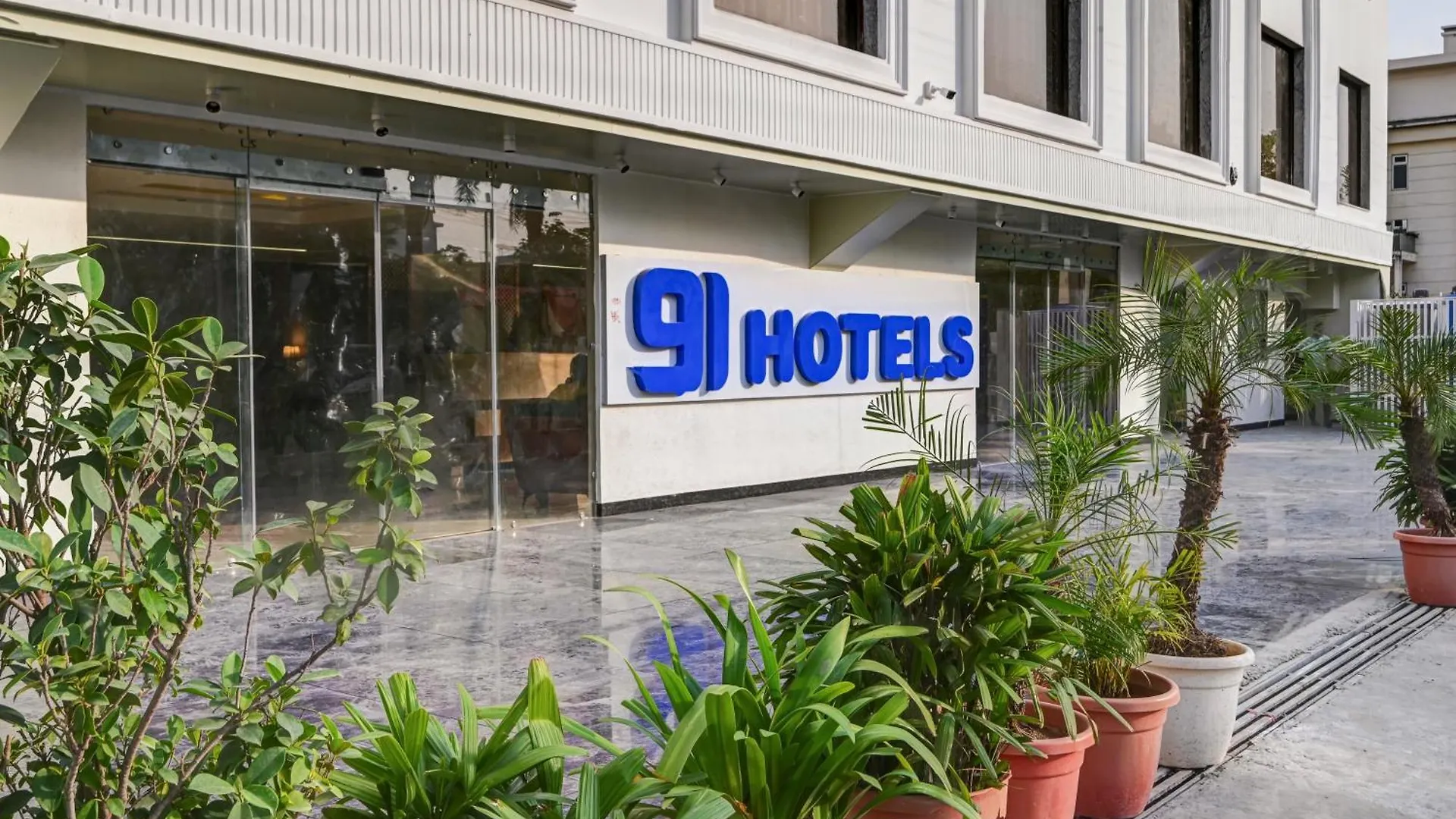 Hotel 91 City Centre Sector 52 Gurgaon