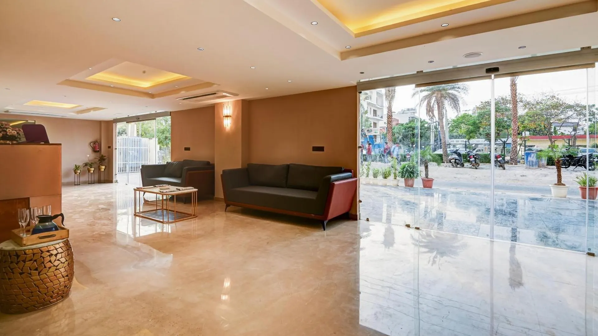 Hotel 91 City Centre Sector 52 Gurgaon 4*,