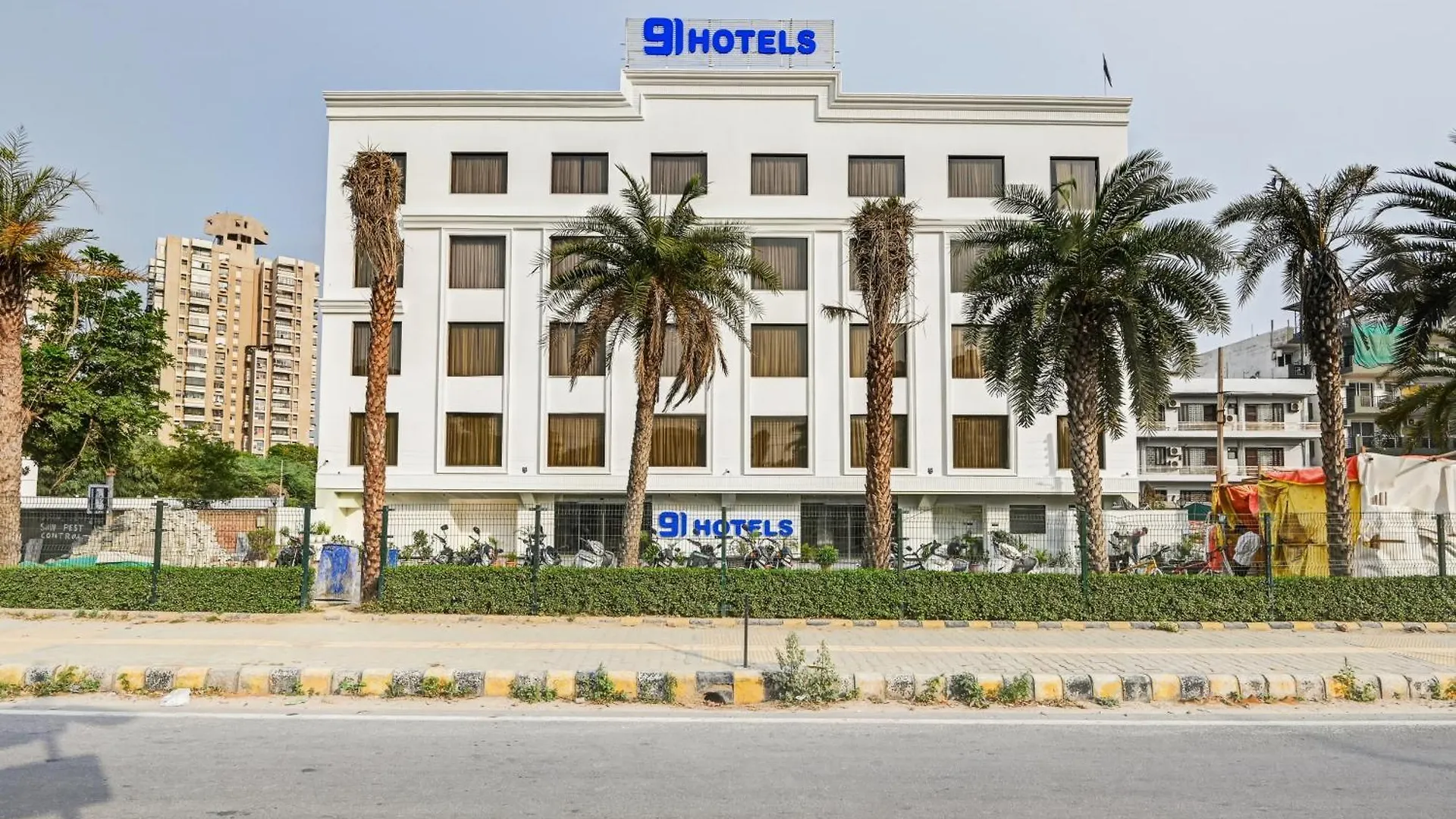 Hotel 91 City Centre Sector 52 Gurgaon Inde